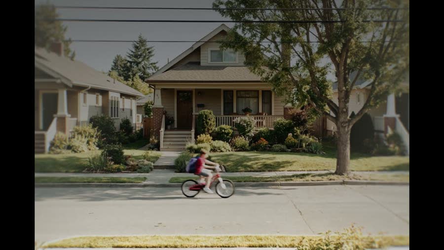 Still from the AI spec commercial Pippin
